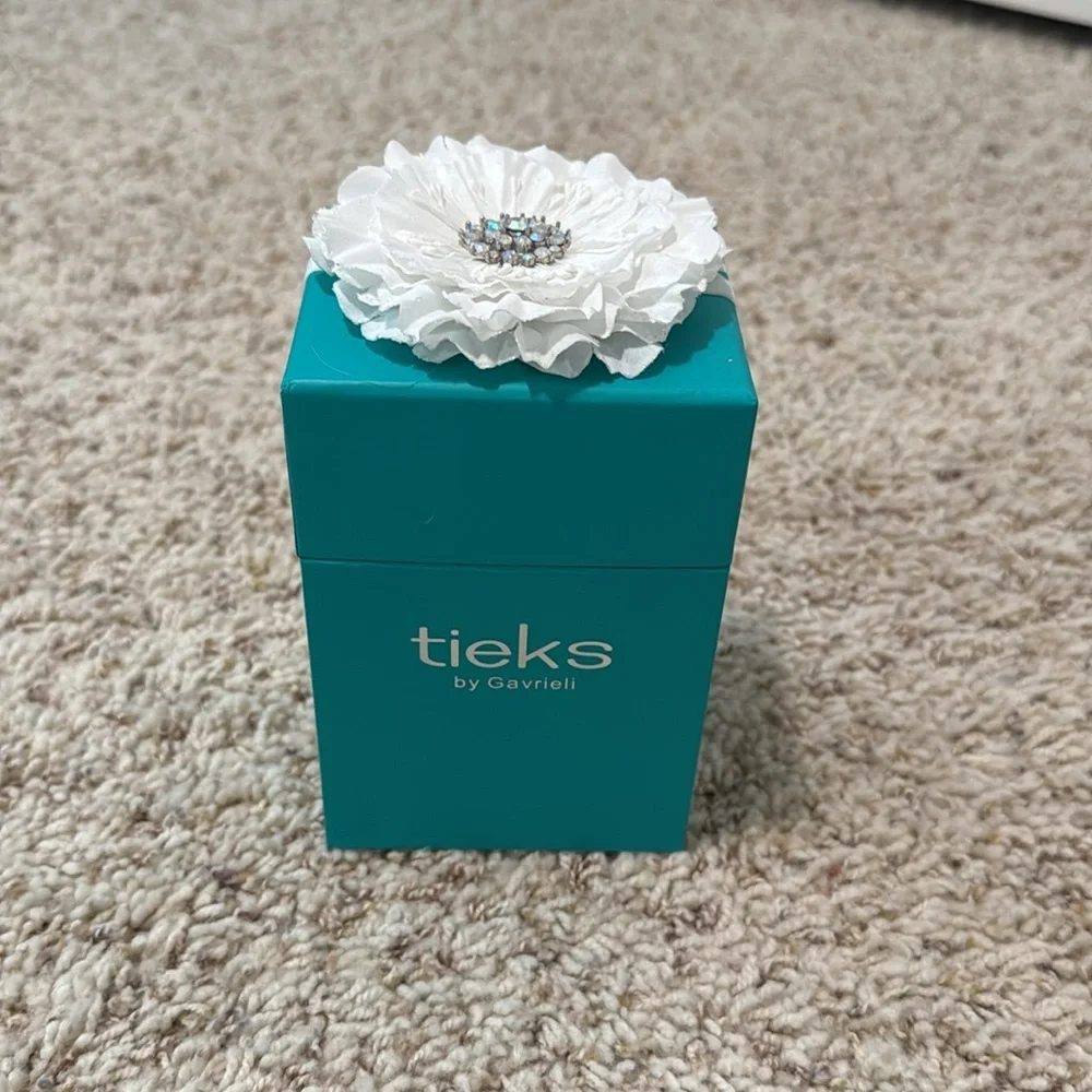 EUC Seafield Check Tieks - Size 9
